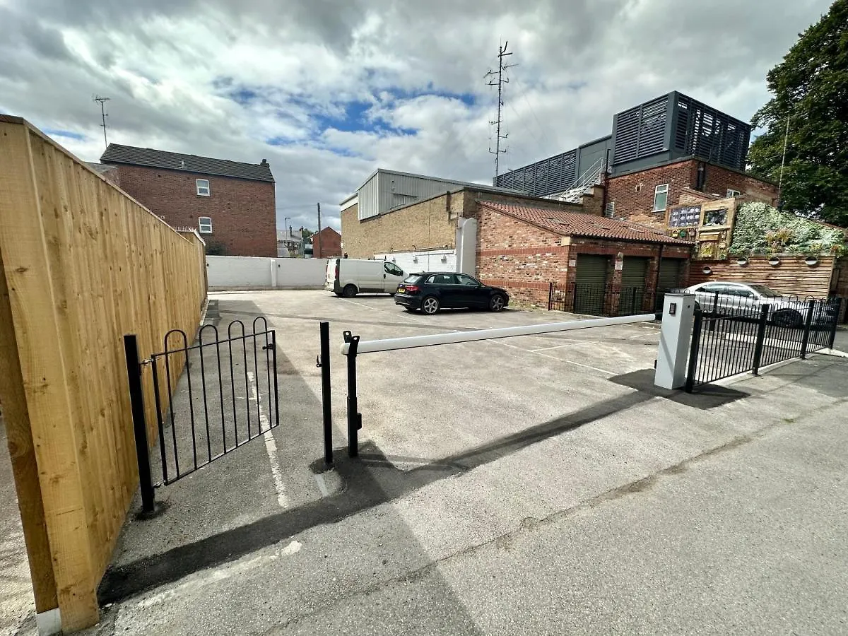 Fountain Apartment No 2 With Free Parking York