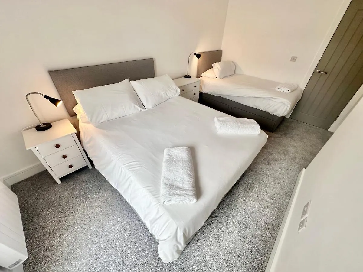 Fountain Apartment No 2 With Free Parking Йорк 0*,