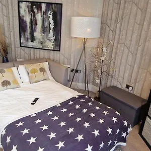Star Centre - Self Check-in Apartment